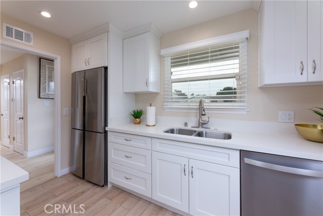 Detail Gallery Image 19 of 42 For 19102 Dunbrooke Ave, Carson,  CA 90746 - 3 Beds | 2 Baths