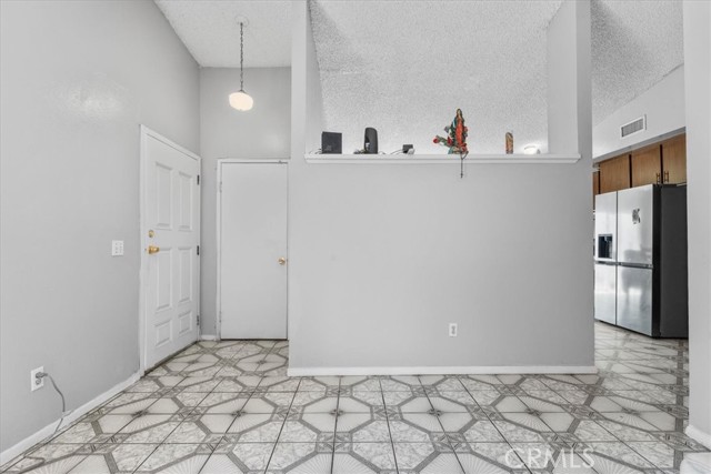544 N Loretta Street, Rialto CA: https://media.crmls.org/medias/5f148bf9-99d2-4b8b-8615-57b1cf1c076d.jpg