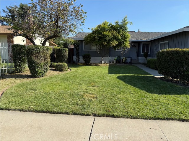 Detail Gallery Image 4 of 9 For 500 Sherri Way, Turlock,  CA 95382 - 3 Beds | 2 Baths