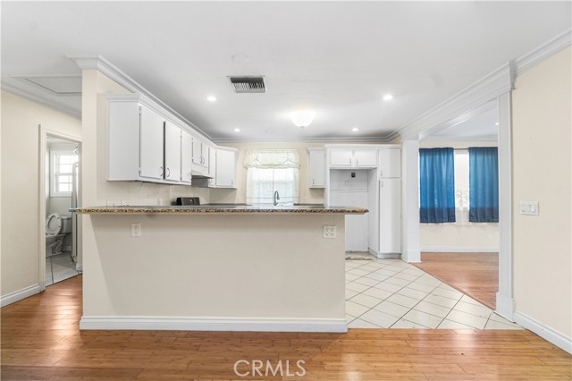1731 E Wardlow Road, Long Beach CA: https://media.crmls.org/medias/5f161bb6-e55d-4074-bfb1-413aae402cbf.jpg