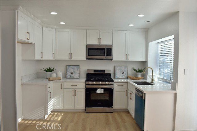 7020 Pozallo Place, Rancho Cucamonga CA: https://media.crmls.org/medias/5f166afe-33ea-46d7-8c03-f5bc6110e57b.jpg