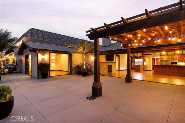 419 Evening Star Lane, Newport Beach CA: https://media.crmls.org/medias/5f16a2e2-c2eb-4774-b390-f3d4c5361b30.jpg