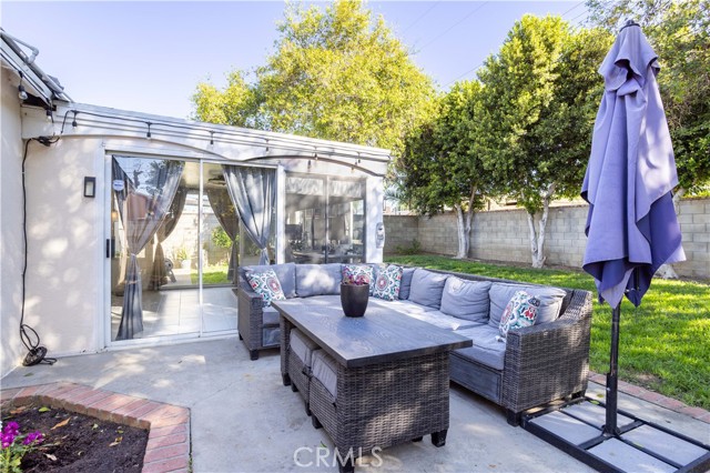 Detail Gallery Image 25 of 28 For 8006 Zelzah, Reseda,  CA 91335 - 4 Beds | 2 Baths