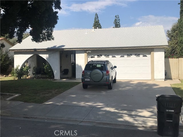 1918 Newton Dr, Corona, CA 92882