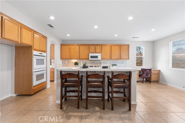Detail Gallery Image 29 of 55 For 40729 Oakmont Ct, Palmdale,  CA 93551 - 4 Beds | 3 Baths