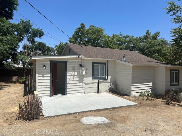 2466 W Wilson Street, Banning CA: https://media.crmls.org/medias/5f18699b-e3a4-4fe6-bc4b-267c0069af25.jpg