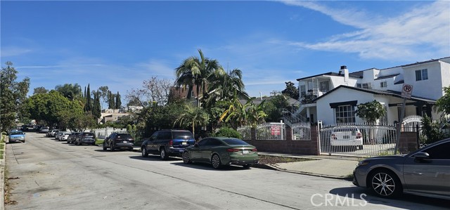 Detail Gallery Image 17 of 30 For 2546 S Bronson, Los Angeles,  CA 90018 - 5 Beds | 4 Baths
