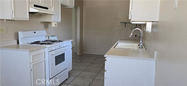 Detail Gallery Image 8 of 18 For 1871 Calle Pasito, Hemet,  CA 92545 - 2 Beds | 1 Baths