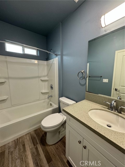 Detail Gallery Image 28 of 32 For 621 1/2 N Normandie Ave, Los Angeles,  CA 90004 - 4 Beds | 4 Baths