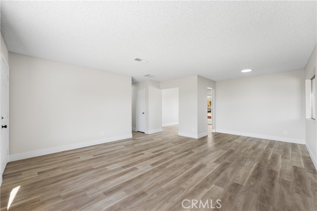 Detail Gallery Image 6 of 45 For 40596 Fieldspring, Lancaster,  CA 93535 - 3 Beds | 2 Baths