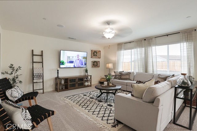 Detail Gallery Image 11 of 27 For 4759 Jema Way #10 B1,  Merced,  CA 95348 - 5 Beds | 3 Baths