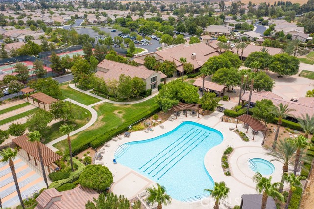570 Olazabal Drive, Hemet CA: https://media.crmls.org/medias/5f1b598a-6e89-4831-b3f0-18670462da46.jpg