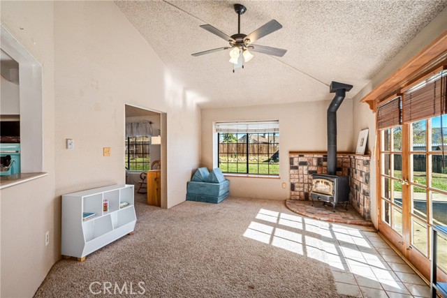 Detail Gallery Image 16 of 45 For 21766 Fox Ct, Tehachapi,  CA 93561 - 3 Beds | 2 Baths