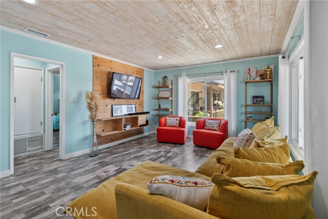 Detail Gallery Image 2 of 43 For 16302 Graystone Ave, Norwalk,  CA 90650 - 3 Beds | 1 Baths