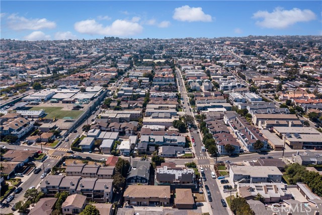 2100 Carnegie Lane, Redondo Beach, California 90278, 3 Bedrooms Bedrooms, ,2 BathroomsBathrooms,Residential,Sold,Carnegie,SB21203957