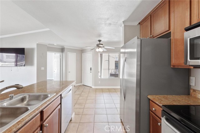 Detail Gallery Image 11 of 38 For 1027 Vista Del Cerro Unit 201, Corona,  CA 92879 - 2 Beds | 2 Baths