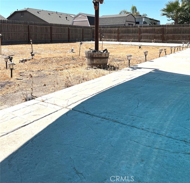 2127 Tule River Avenue, Corcoran CA: https://media.crmls.org/medias/5f1e58f2-9bb6-428e-a401-d6e55fbc5107.jpg