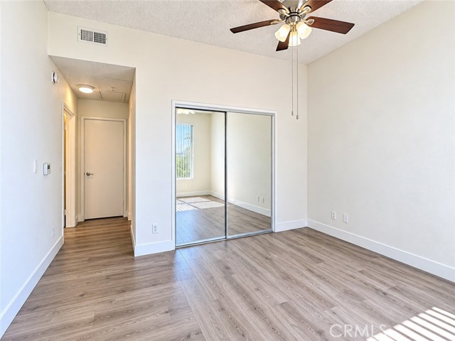 11657 Oxnard Street, 132 photo 13