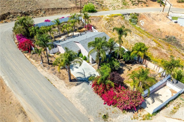 Detail Gallery Image 2 of 25 For 29582 Toomas Cir, Menifee,  CA 92587 - 3 Beds | 2 Baths