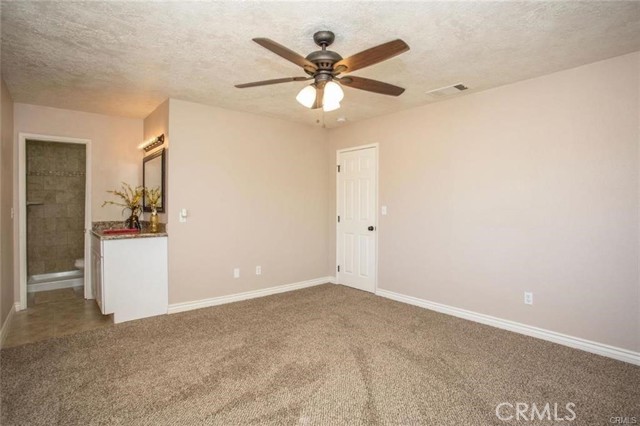 Detail Gallery Image 14 of 16 For 10598 Hemlock Ave, Hesperia,  CA 92345 - 3 Beds | 2 Baths