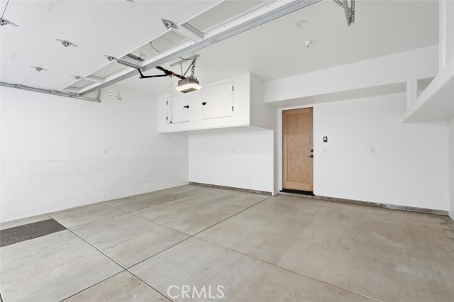 Detail Gallery Image 41 of 45 For 617 N Irena Ave #B,  Redondo Beach,  CA 90277 - 4 Beds | 3/1 Baths