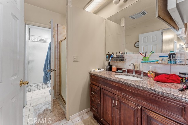 Detail Gallery Image 18 of 34 For 1090 Indian Hill Bld, Pomona,  CA 91767 - 3 Beds | 2 Baths