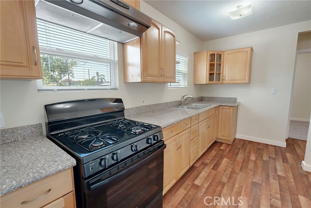 Detail Gallery Image 11 of 23 For 16302 Clark Ave, Bellflower,  CA 90706 - 2 Beds | 1 Baths