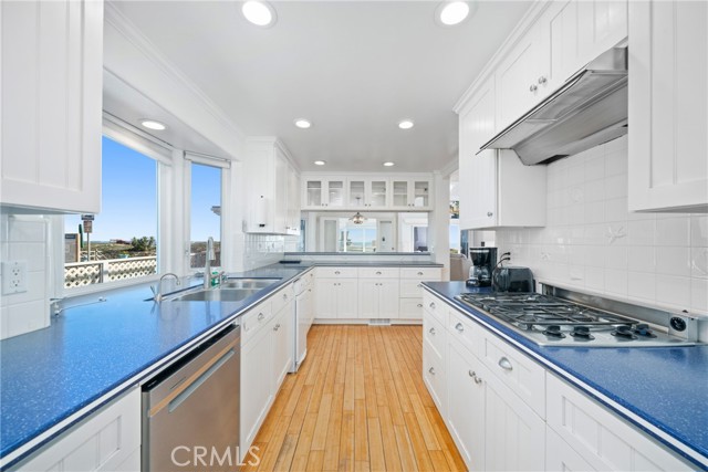 16685 S Pacific Avenue, Sunset Beach CA: https://media.crmls.org/medias/5f20ffd6-b9b7-4aab-a2ec-bdffb9c8ce05.jpg