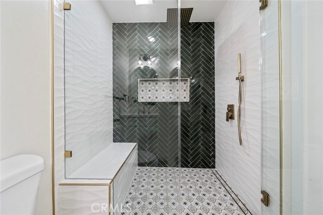 Image 10 of 35 For 1541 Wellington Avenue