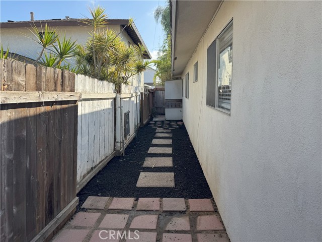 Detail Gallery Image 20 of 26 For 380 E 20th St, Costa Mesa,  CA 92627 - – Beds | – Baths