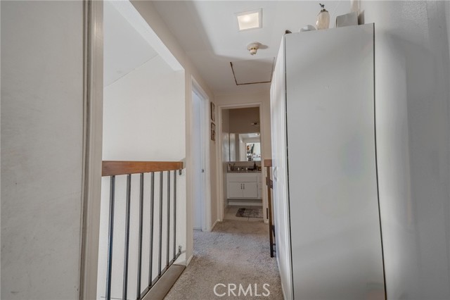 574 E Skylark Drive, Ontario CA: https://media.crmls.org/medias/5f21d28f-82bf-49fa-8f13-bb2de1fd66a7.jpg