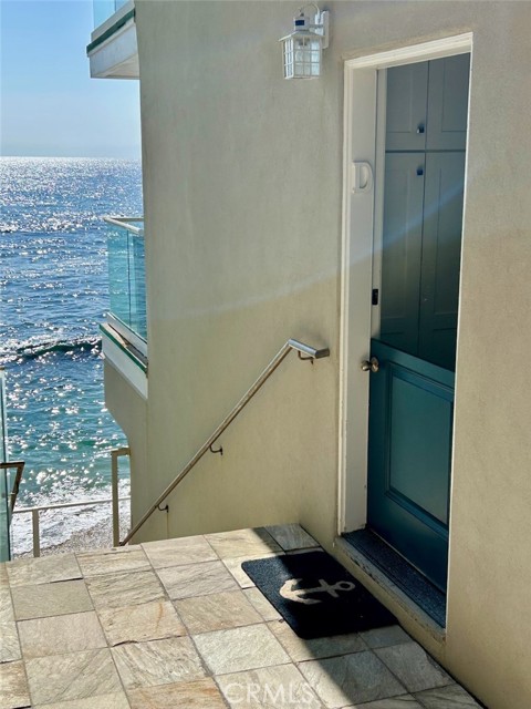 Detail Gallery Image 23 of 25 For 1249 Ocean Front #D,  Laguna Beach,  CA 92651 - 1 Beds | 1 Baths