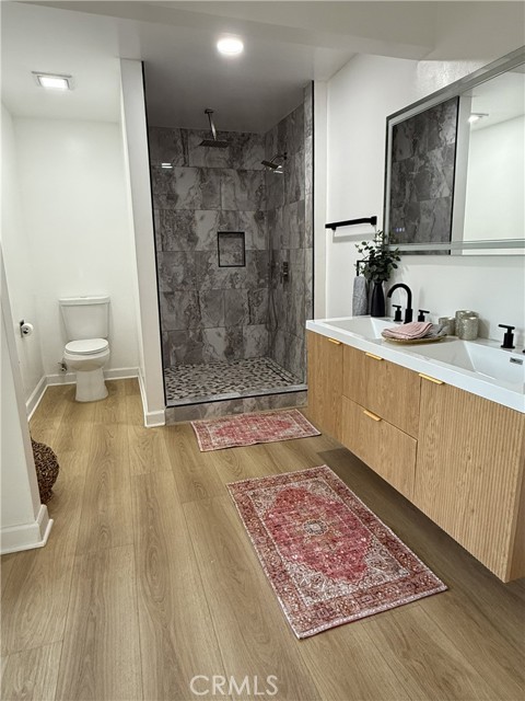 10470 Laramie photo 10