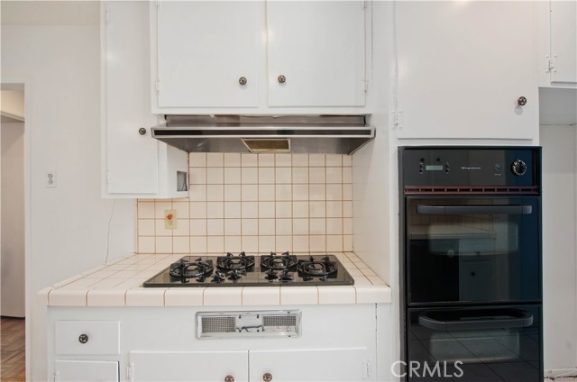 Detail Gallery Image 18 of 42 For 9655 Gothic, North Hills,  CA 91343 - 3 Beds | 2 Baths