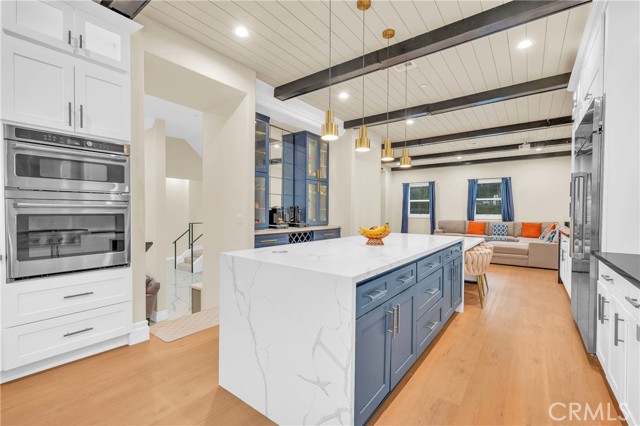 Detail Gallery Image 14 of 61 For 451 Avenida Esplendor, Walnut,  CA 91789 - 6 Beds | 6/1 Baths
