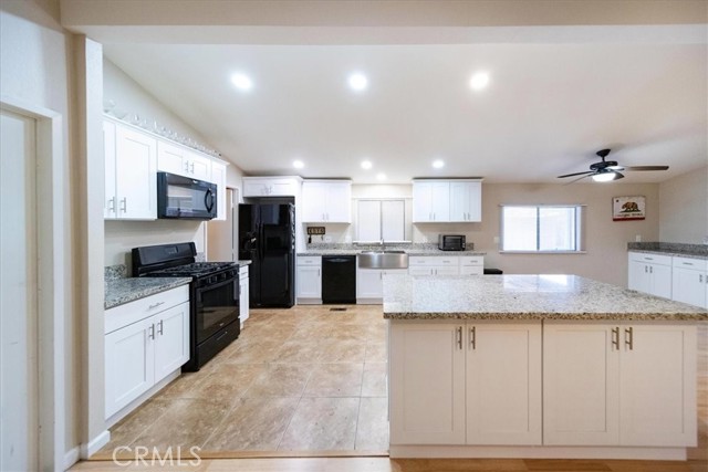 33922 Windmill, Wildomar CA: https://media.crmls.org/medias/5f26ae30-6aac-430b-b9e0-3d5034f53db1.jpg
