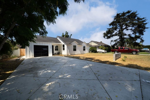 9203 Chaney Avenue, Downey CA: https://media.crmls.org/medias/5f27973b-25f9-47ab-af57-7734519e84d9.jpg