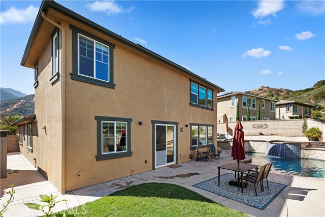 Detail Gallery Image 49 of 66 For 1431 Burnett Cir, Corona,  CA 92882 - 5 Beds | 3/1 Baths