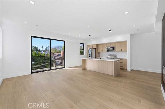 Front Image Thumbnail for CRSR26035613