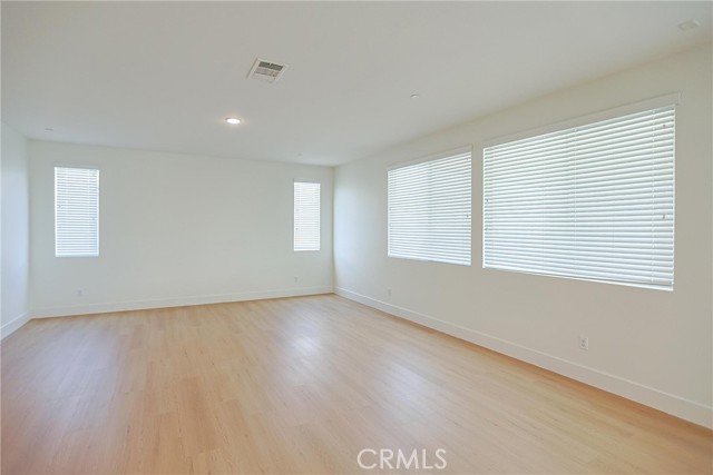 Detail Gallery Image 11 of 45 For 1461 Pluto Ct, Beaumont,  CA 92223 - 4 Beds | 3 Baths