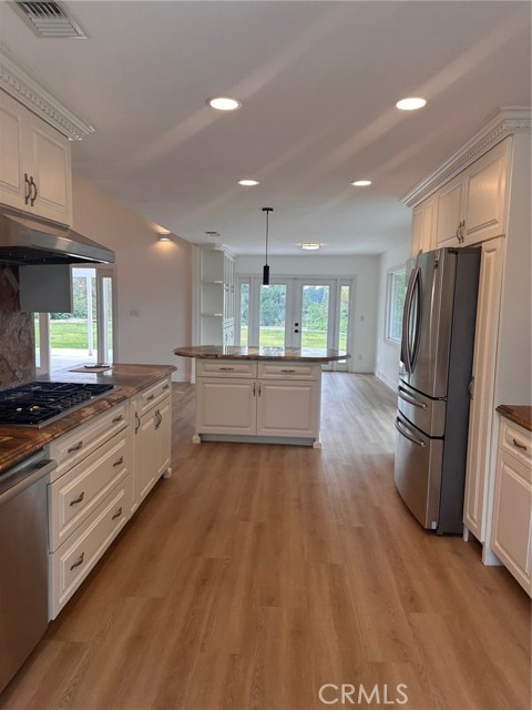 Detail Gallery Image 4 of 21 For 5291 E Rural Ridge, Anaheim Hills,  CA 92807 - 4 Beds | 3 Baths