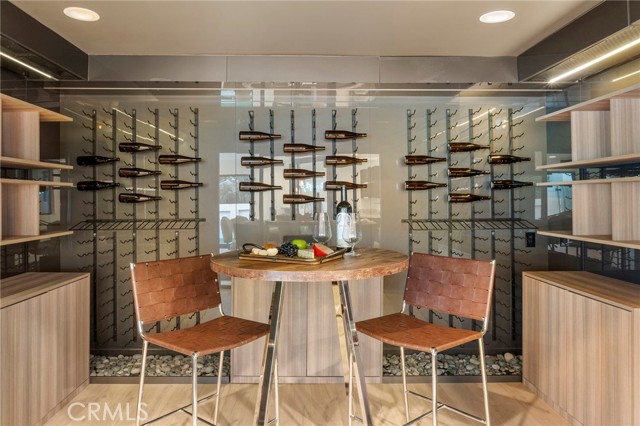 5265 Del Moreno Drive, Woodland Hills CA: https://media.crmls.org/medias/5f2bcca7-45d0-4fde-98f1-4ff5febe40ba.jpg