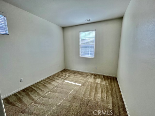 Detail Gallery Image 9 of 13 For 5955 Ginger Dr, Corona,  CA 92880 - 3 Beds | 2/1 Baths