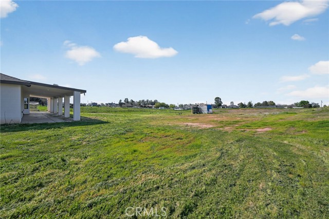 Detail Gallery Image 8 of 37 For 19774 Road 31, Madera,  CA 93638 - 4 Beds | 3 Baths