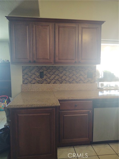 9373 Nevada Road, Phelan CA: https://media.crmls.org/medias/5f2d4cbd-7823-4950-a0b8-123614faedd5.jpg