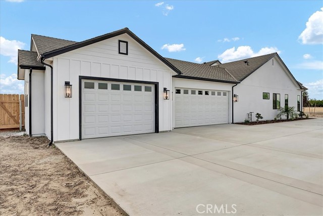 605 S Anderson Road, Exeter CA: https://media.crmls.org/medias/5f2d7c93-d106-4d8d-83df-5b2638566d6d.jpg