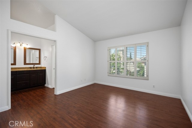15 Havre Court, Lake Forest CA: https://media.crmls.org/medias/5f2d9135-4b22-486f-919c-fa3e89a34df2.jpg