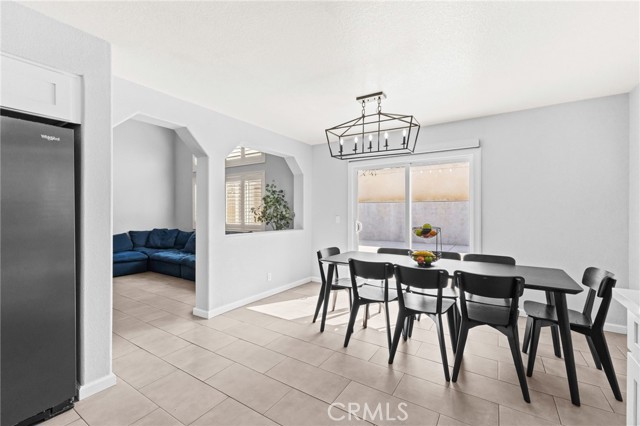 Detail Gallery Image 22 of 59 For 823 Pathfinder Way, Corona,  CA 92878 - 3 Beds | 2/1 Baths