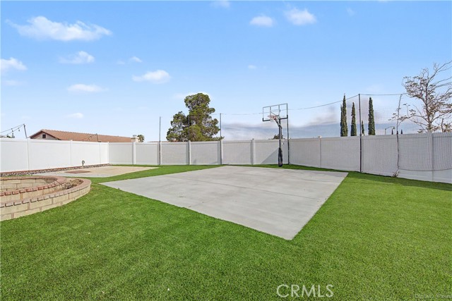 Detail Gallery Image 19 of 29 For 12714 Dorsey Ct, Victorville,  CA 92392 - 5 Beds | 3 Baths