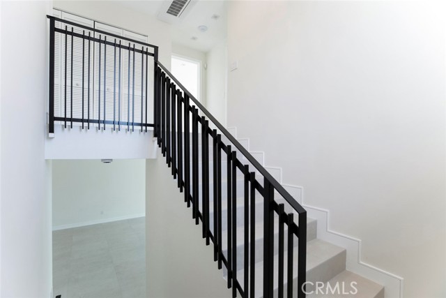 6426 Varna Avenue, Van Nuys CA: https://media.crmls.org/medias/5f304389-48bb-4471-ac67-0683be233fbd.jpg